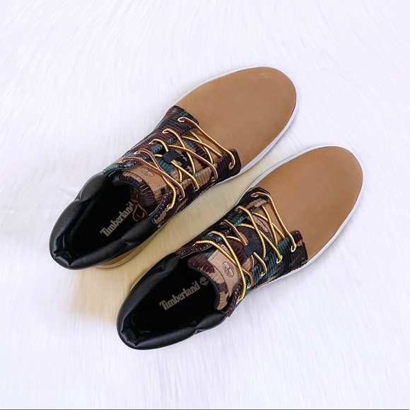 Timberland Men’s Davis Square Camo Print Chukka Boots - Picture 4 of 8